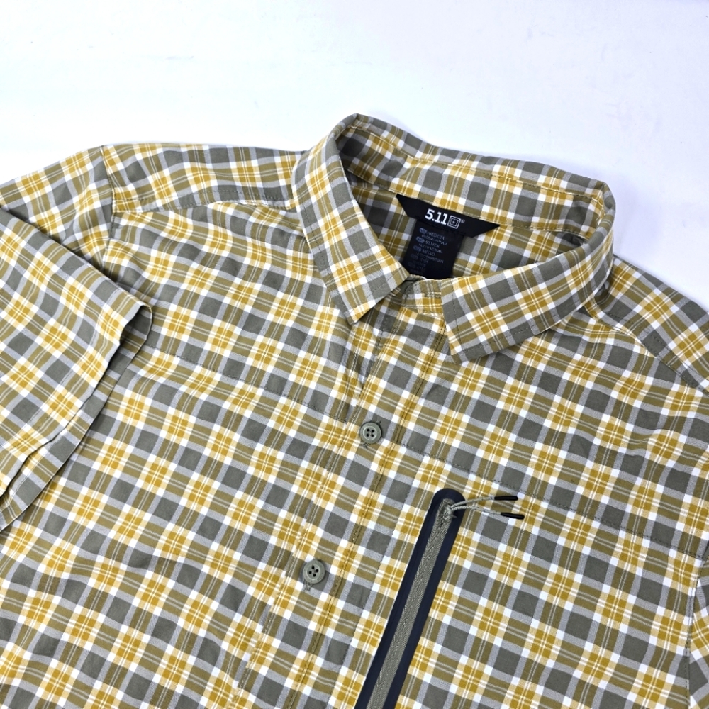 5.11 Tactical Shirt Men's Medium Yellow Plaid Short Sleeve Pocket Zip 71216-960.